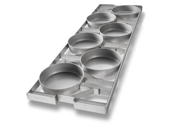 Auto-Bake Strapped Round Cake Pan – AMERICOAT®