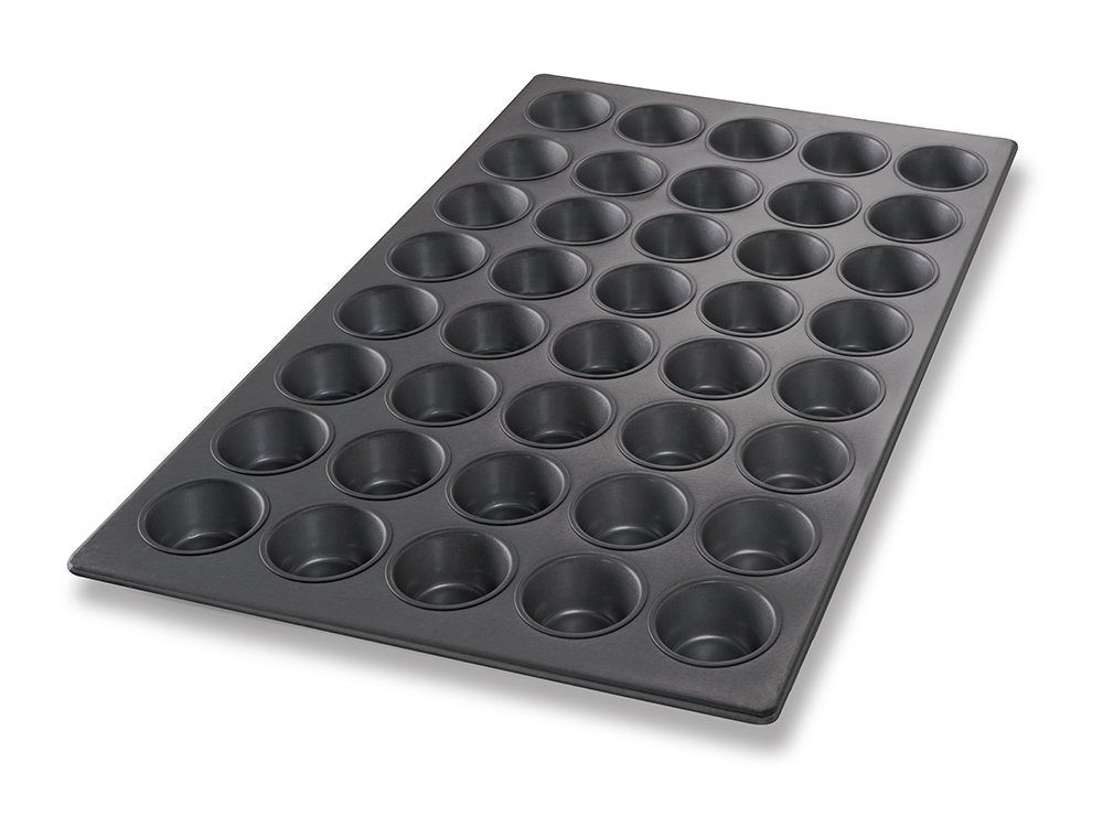 Standard Muffin Tray with 40 Moulds ⋆ American Pan IE